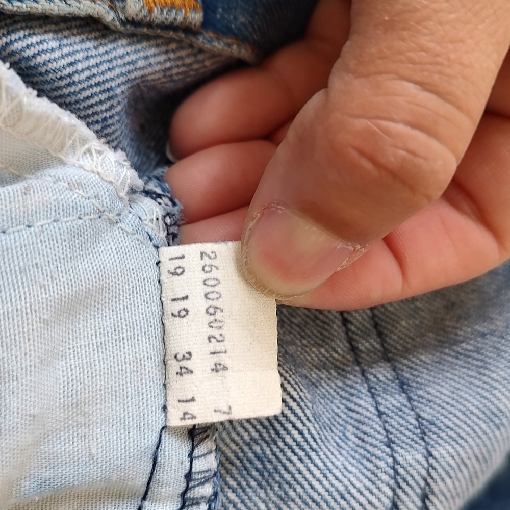 Vintage Levi's - Picture 6 of 15